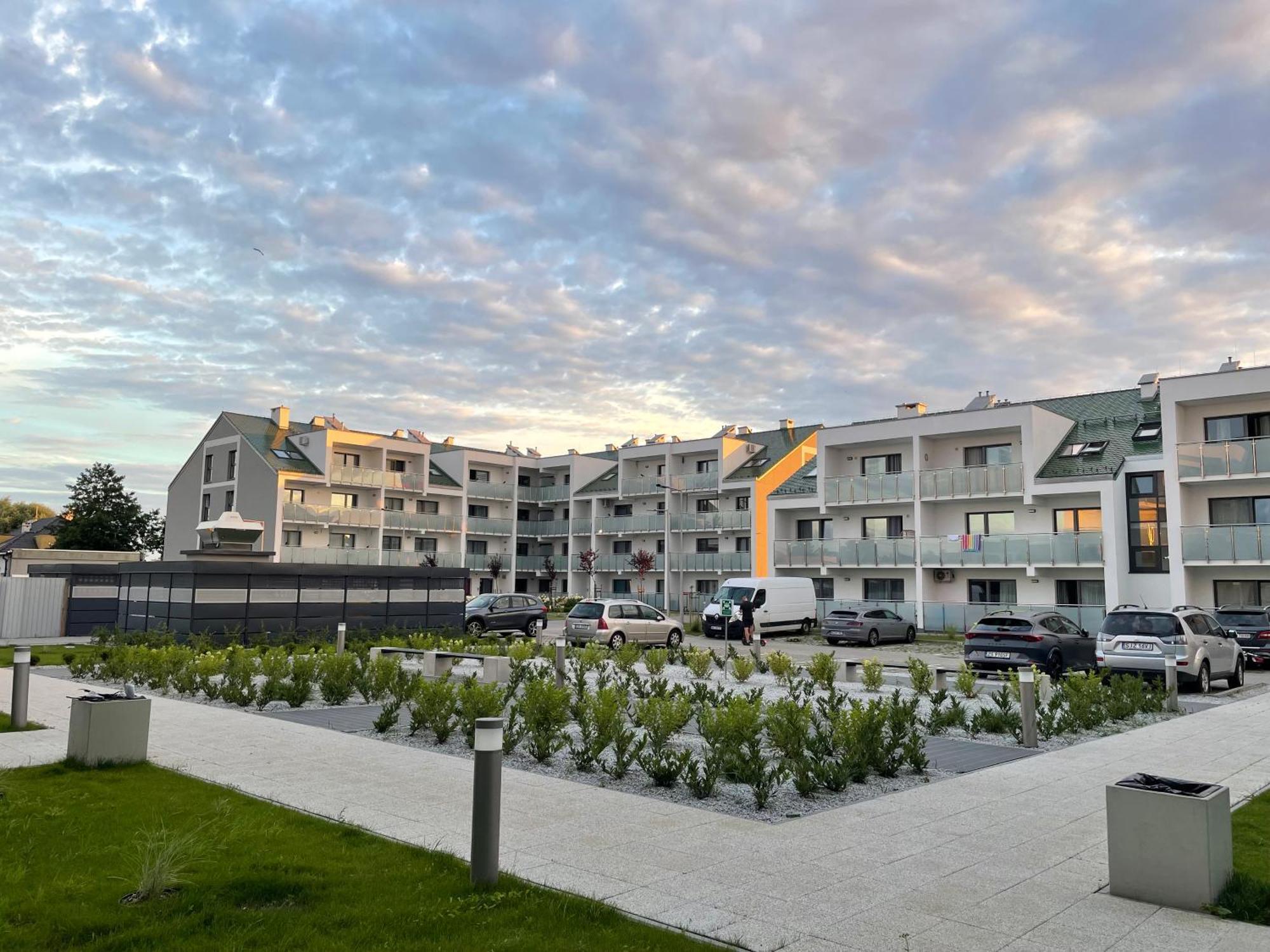 Apartment Sunset Resort, 51 Typu Deluxe Z 2 Sypialniami I Balkonem Grzybowo (West Pomeranian)