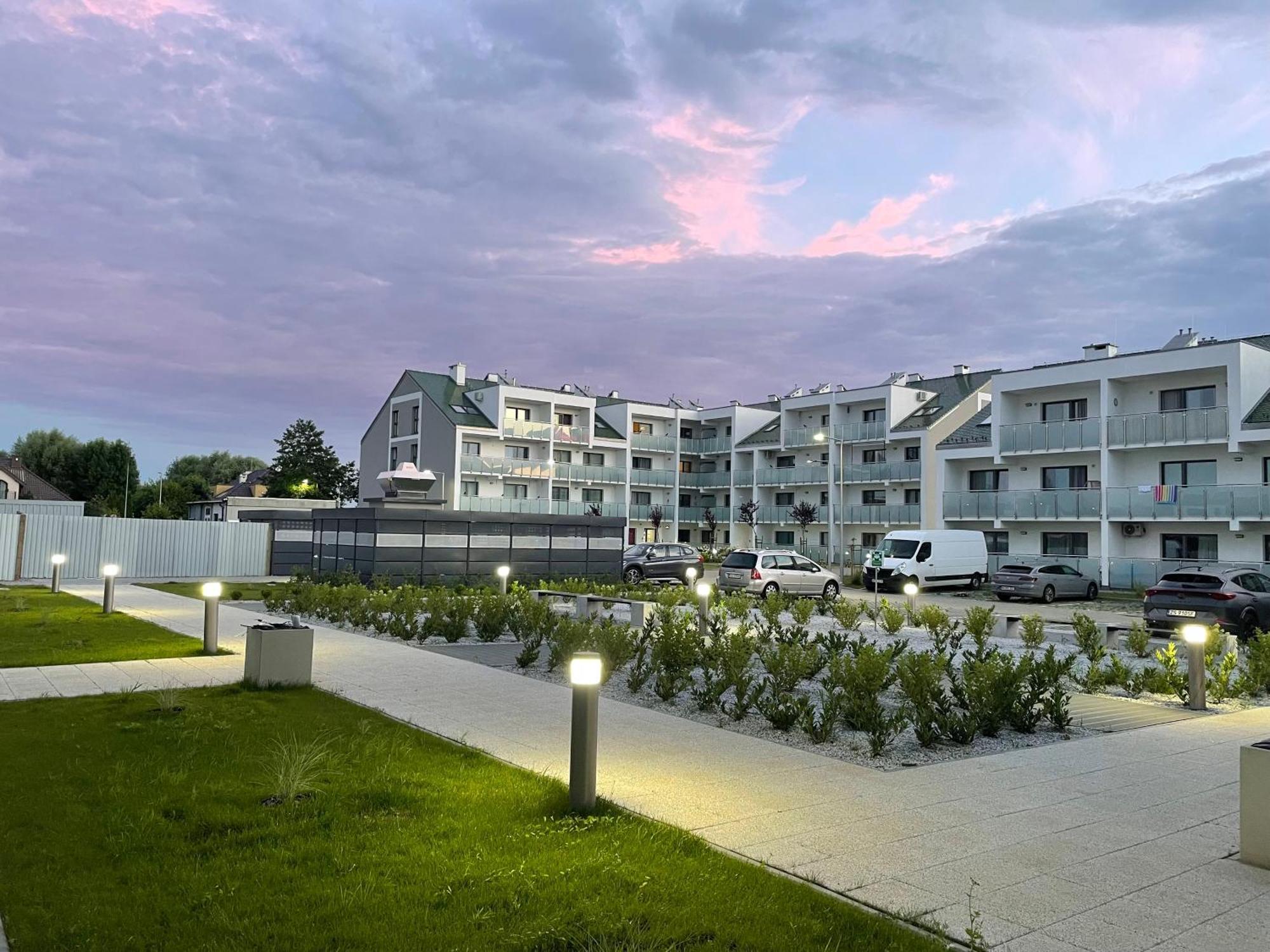 Sunset Resort, 51 Typu Deluxe Z 2 Sypialniami I Balkonem Apartment *